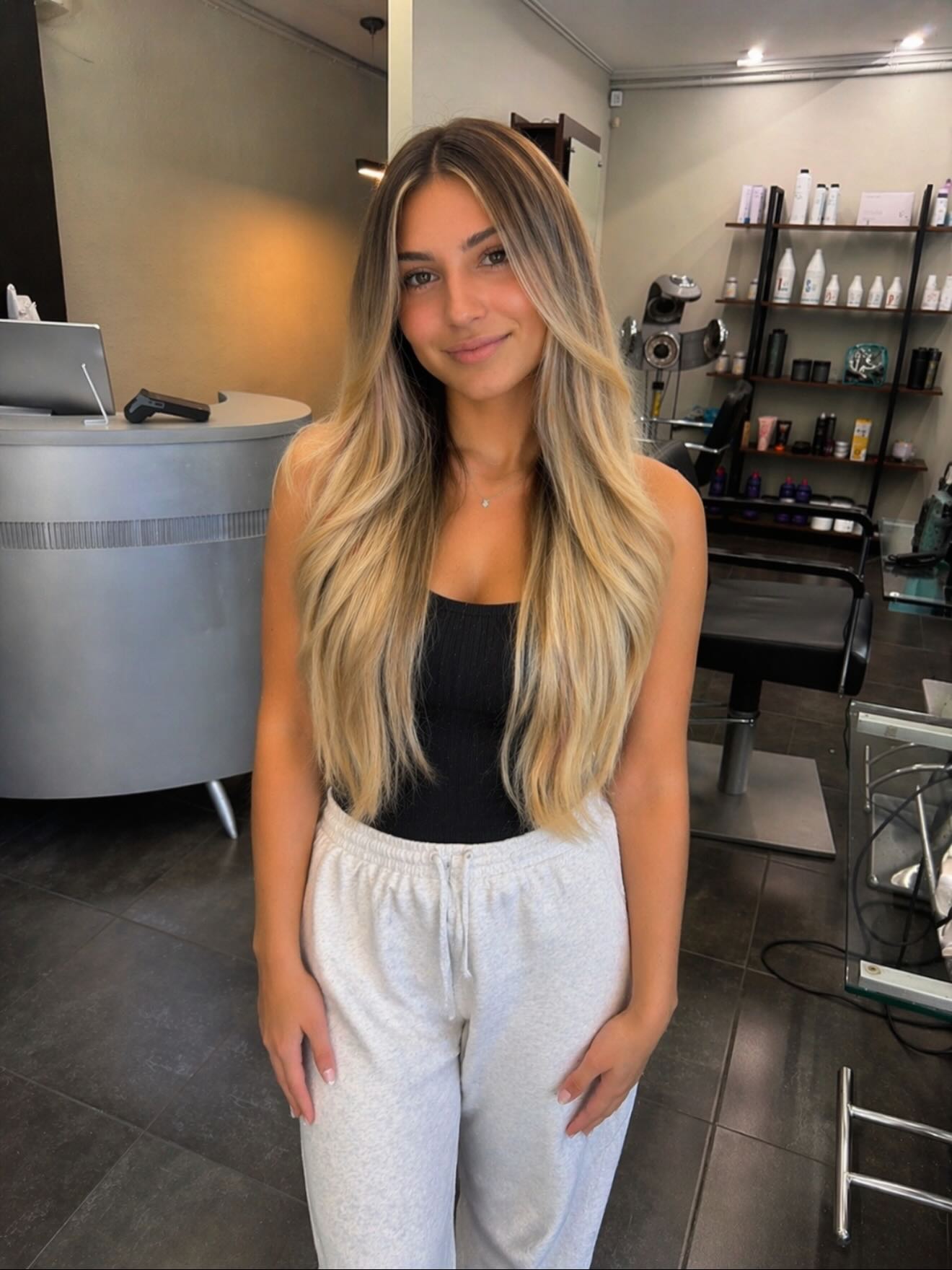 Rubio golden y balayage en Jhon Salón